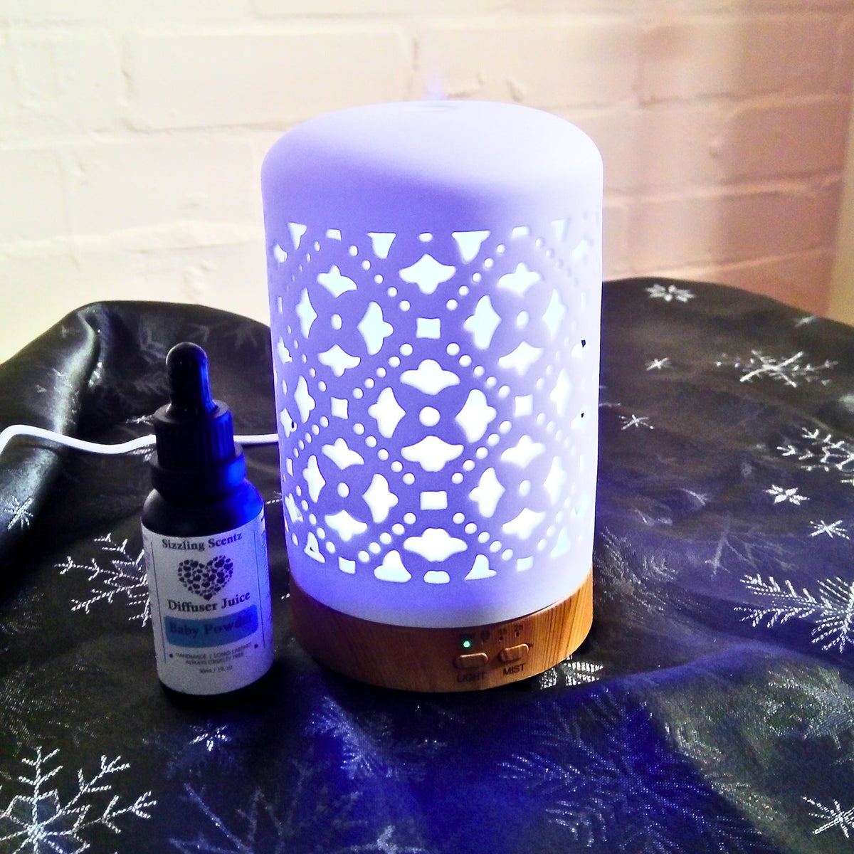 Kohl's Diffuser White Ceramic Colour Changing Diffuser with Diffuser Juice – KJ's ...
