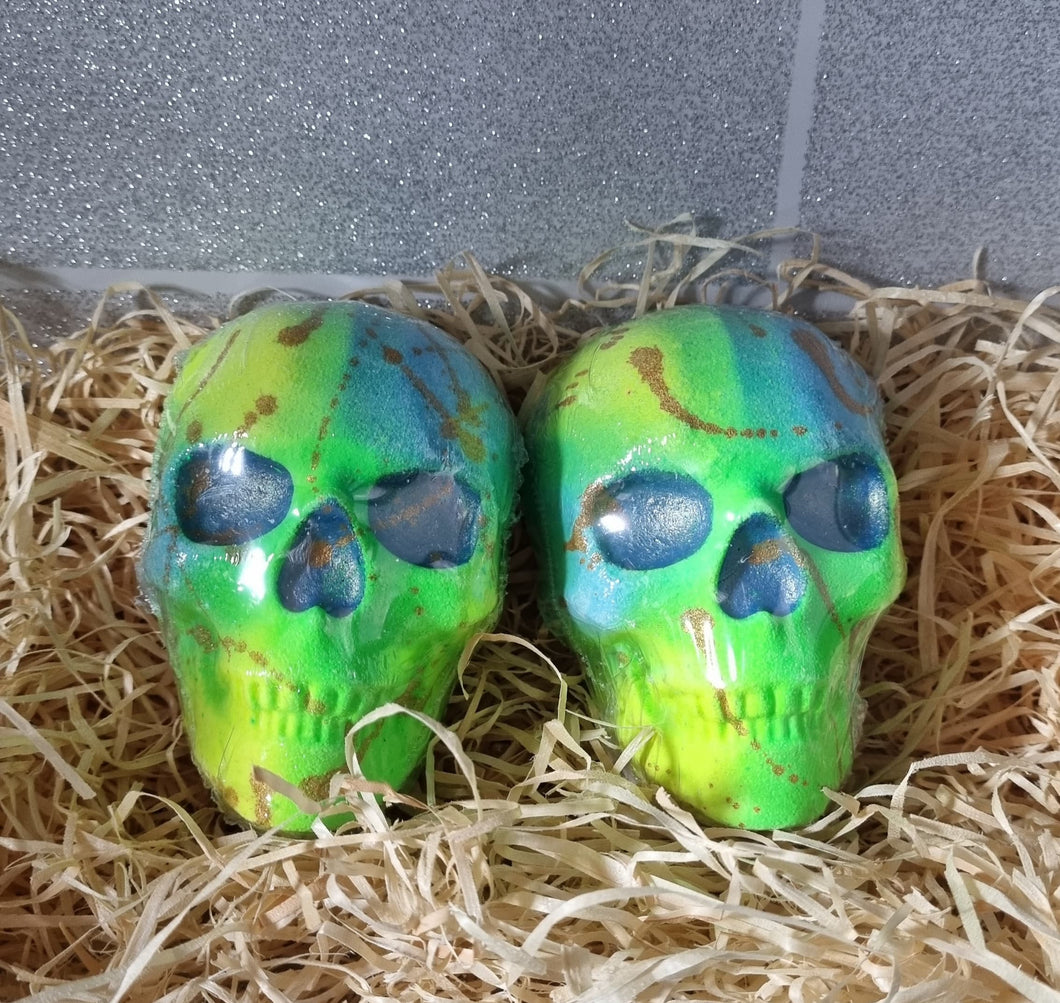 neon shaped large skull bathbomb fragranced in lemon cookie approx 220g